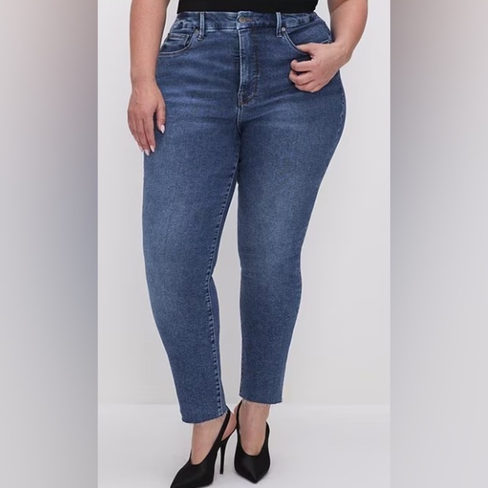 Good American High Rise Straight Raw Edge Hem Classic Jeans Blue NWOT Sz 33